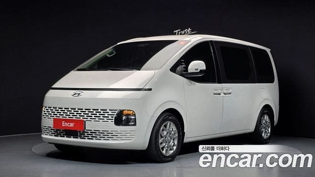 Hyundai Staria — фото 1