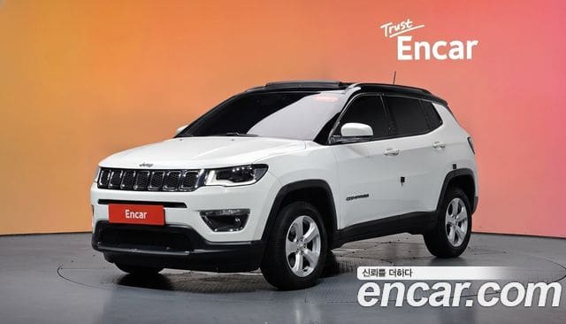 Jeep Compass — фото 1