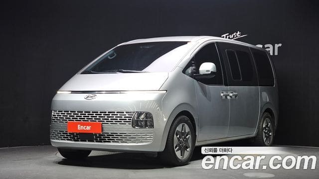 Hyundai Staria — фото 1