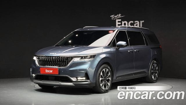 Kia Carnival — фото 1
