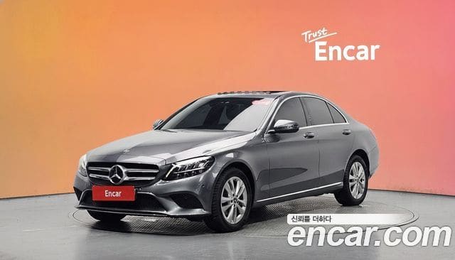 Mercedes-Benz C-Class — фото 1