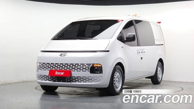 Hyundai Staria — фото 1