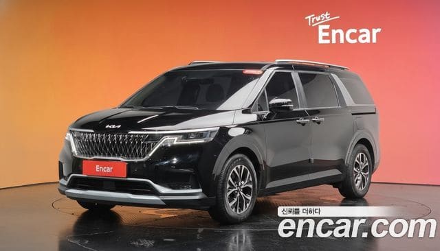 Kia Carnival — фото 1