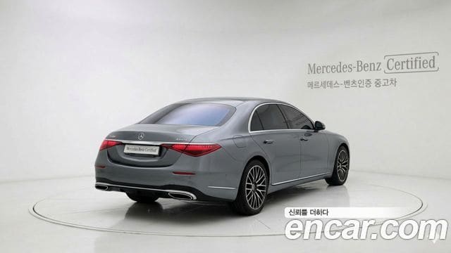 Mercedes-Benz S-Class — фото 1