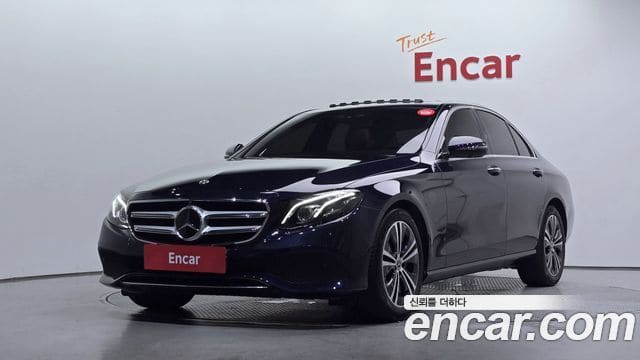 Mercedes-Benz E-Class — фото 1