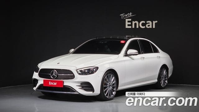 Mercedes-Benz E-Class — фото 1