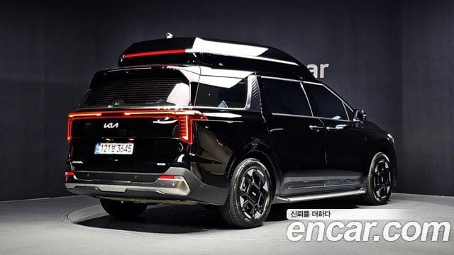 Kia Carnival — фото 1