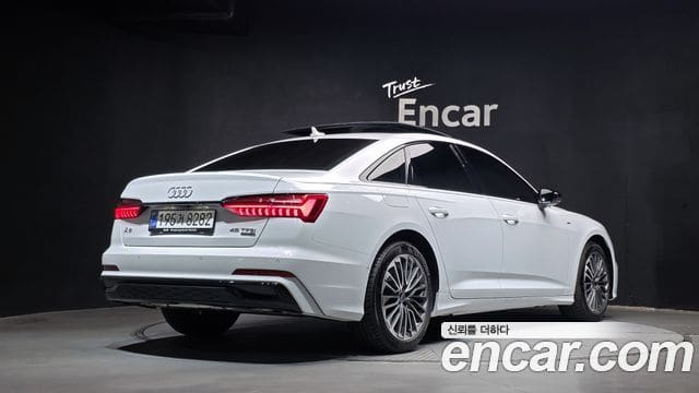 Audi A6 — фото 1