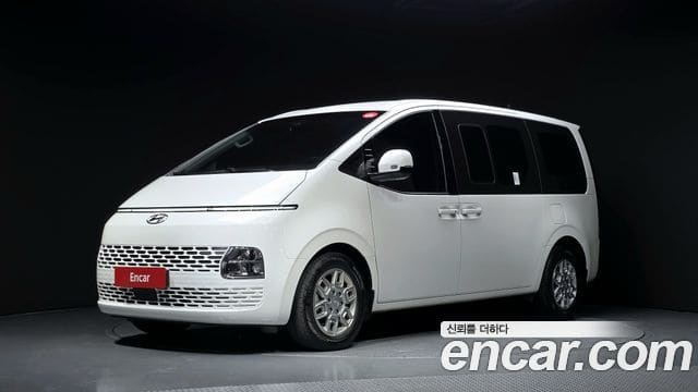 Hyundai Staria — фото 1