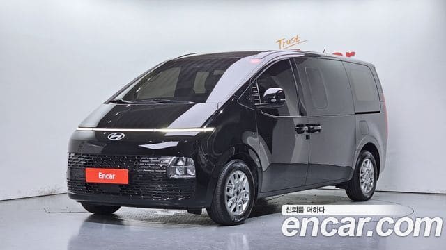 Hyundai Staria — фото 1
