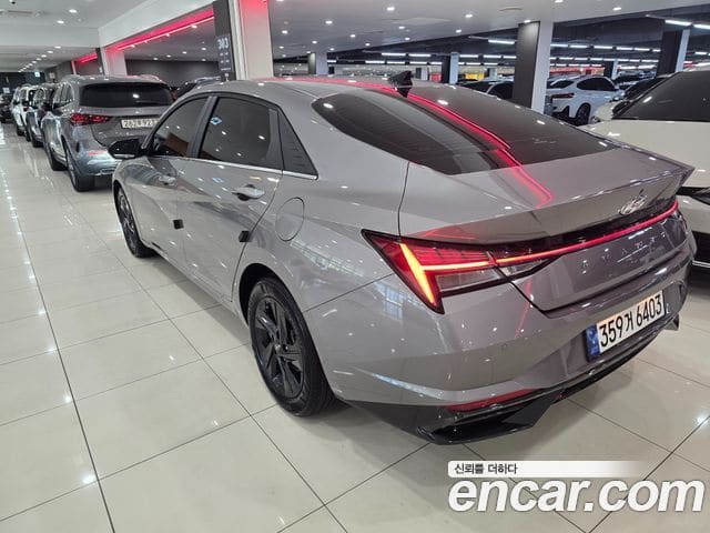 Hyundai Avante — фото 1