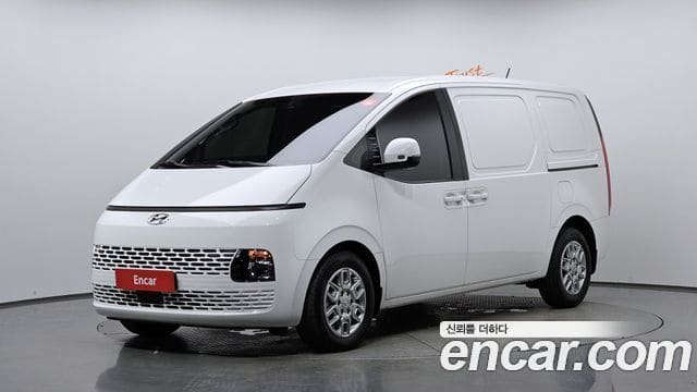 Hyundai Staria — фото 1