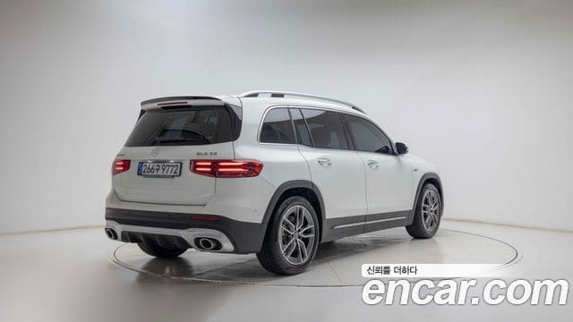 Mercedes-Benz GLB-Class — фото 1