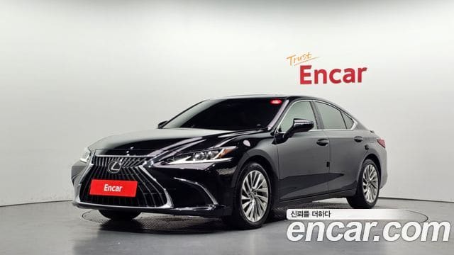 Lexus ES300h — фото 1