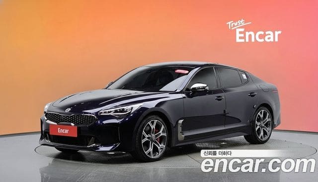 Kia Stinger — фото 1
