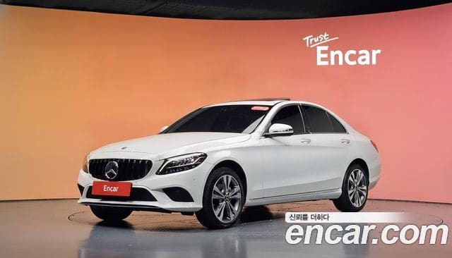 Mercedes-Benz C-Class — фото 1