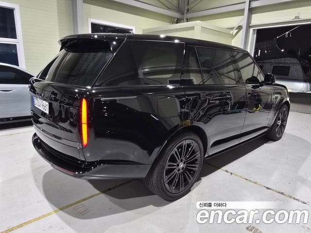 Land Rover Range Rover — фото 1
