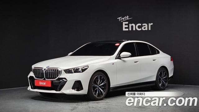 BMW 5 Series — фото 1