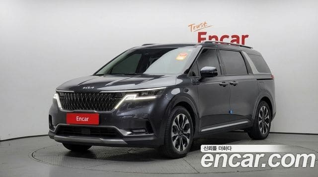 Kia Carnival — фото 1