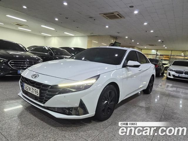 Hyundai Avante — фото 1