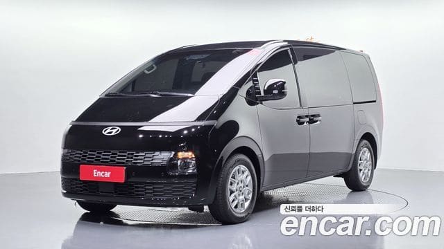 Hyundai Staria — фото 1