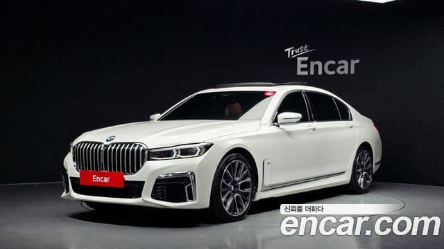BMW 7 Series — фото 1