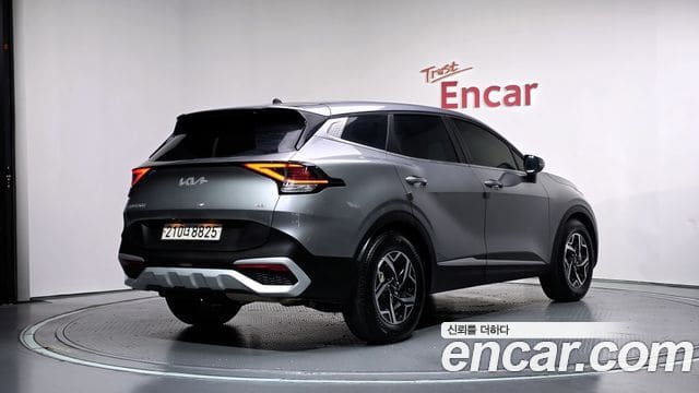 Kia Sportage — фото 1