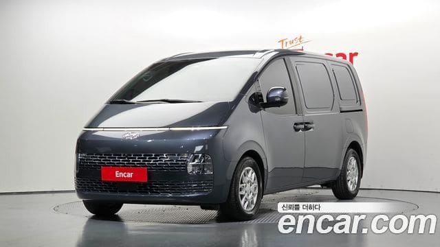 Hyundai Staria — фото 1