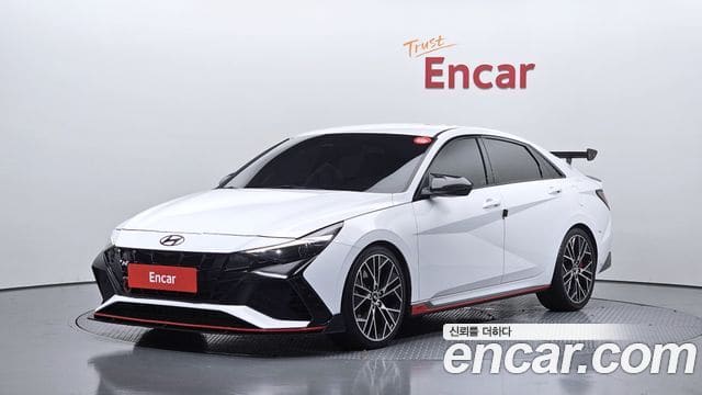 Hyundai Avante — фото 1