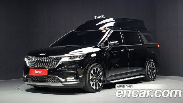 Kia Carnival — фото 1