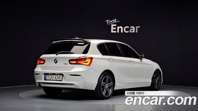 BMW 1 Series — фото 1