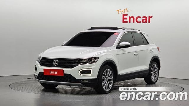 Volkswagen T-Roc — фото 1