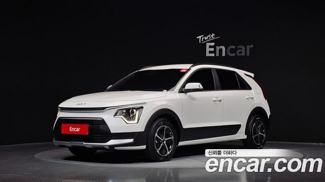 Kia Niro — фото 1