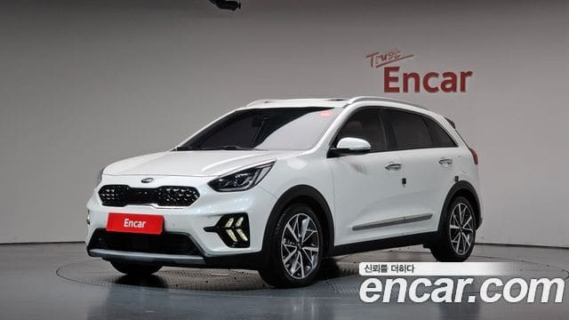 Kia Niro — фото 1