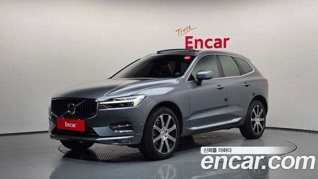 Volvo XC60 — фото 1