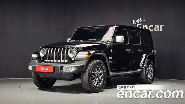 Jeep Wrangler — фото 1