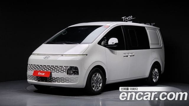 Hyundai Staria — фото 1