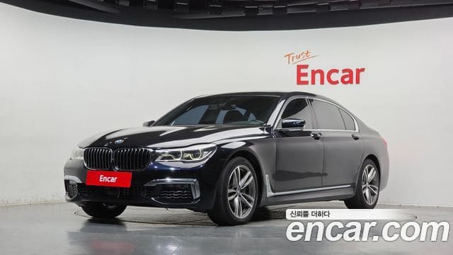 BMW 7 Series — фото 1