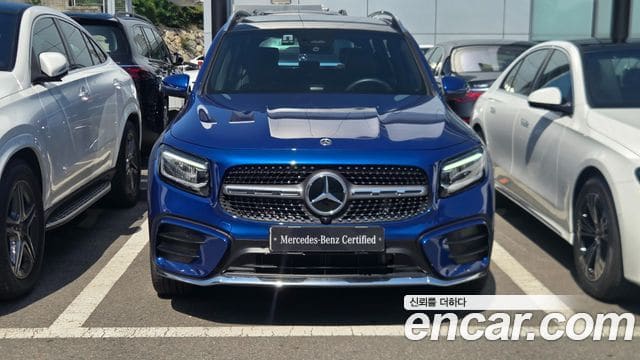Mercedes-Benz GLB-Class — фото 1