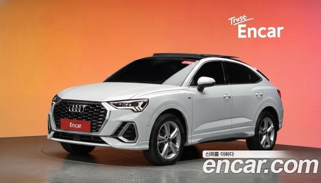 Audi Q3 — фото 1