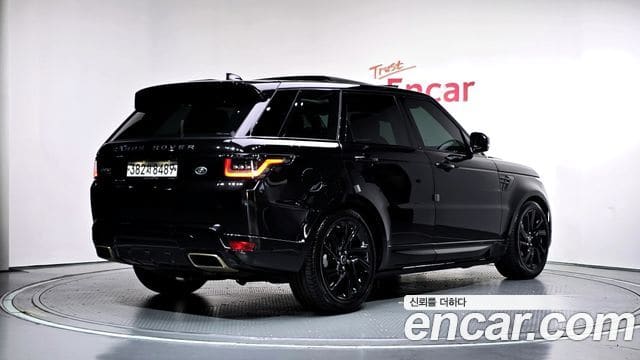 Land Rover Range Rover Sport — фото 1