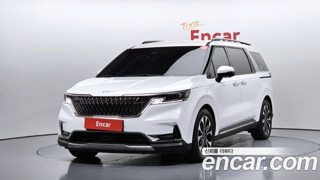 Kia Carnival — фото 1