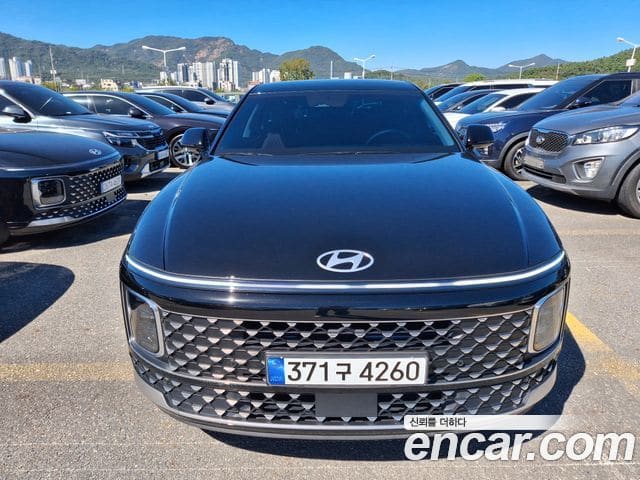 Hyundai Grandeur — фото 1
