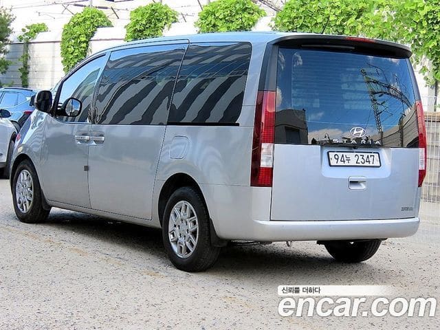 Hyundai Staria — фото 1