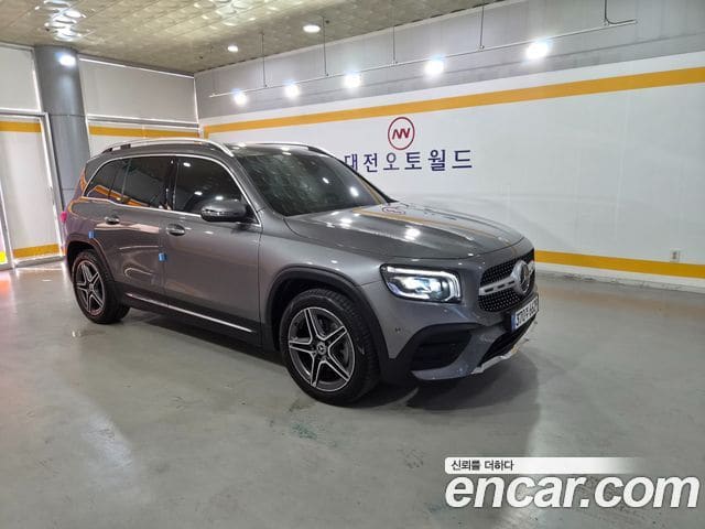 Mercedes-Benz GLB-Class — фото 1