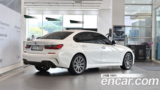 BMW 3 Series — фото 1