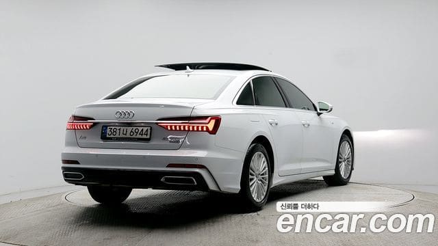 Audi A6 — фото 1
