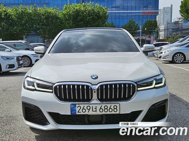 BMW 5 Series — фото 1
