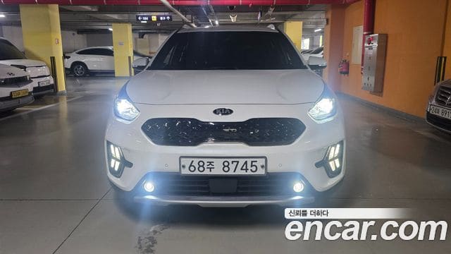 Kia Niro — фото 1