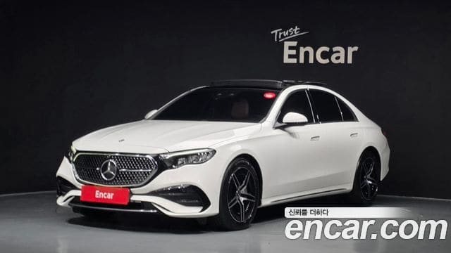 Mercedes-Benz E-Class — фото 1